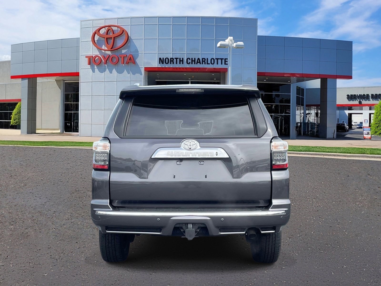 Used 2023 Toyota 4Runner Limited AWD/4WD image 5