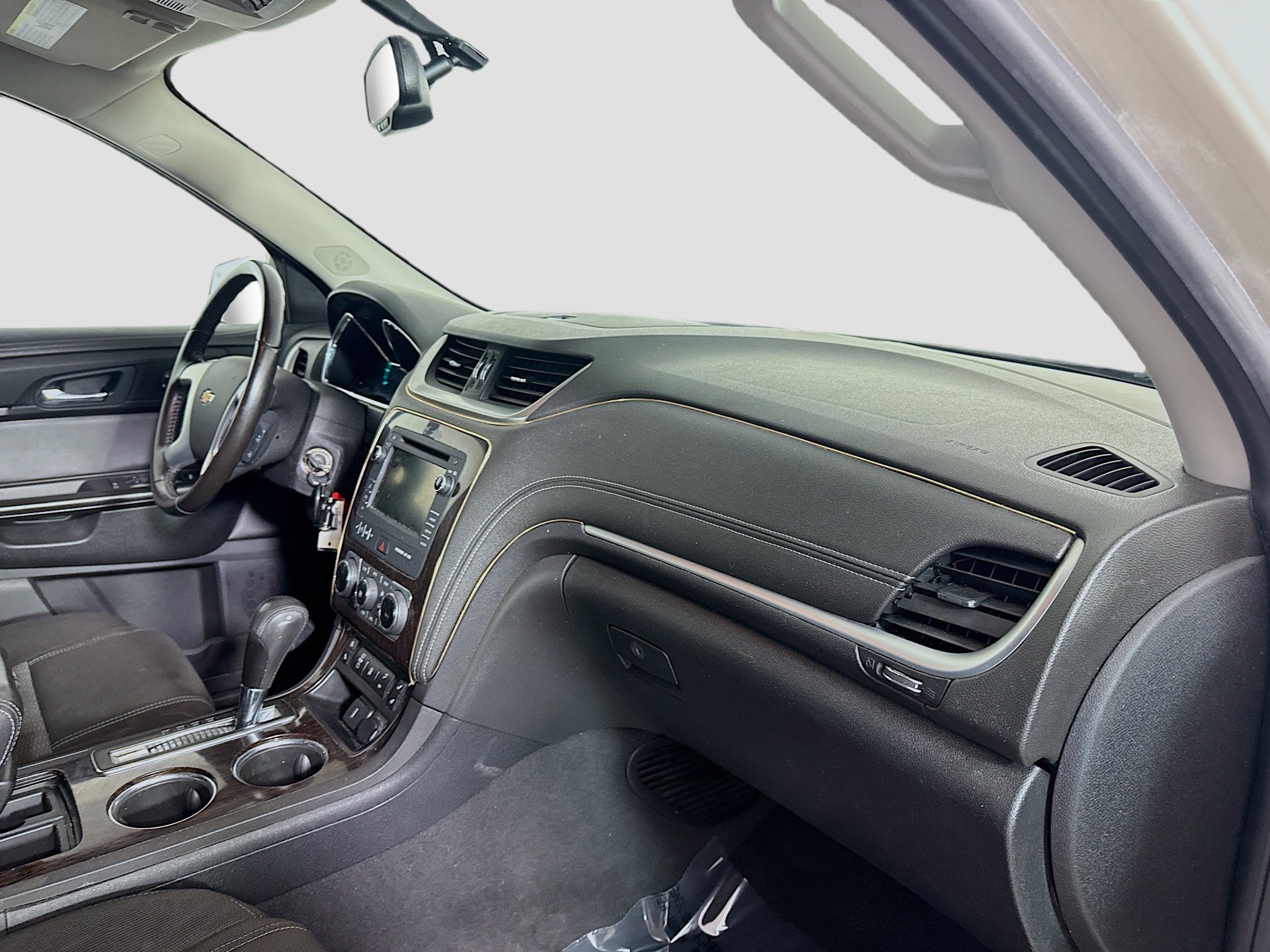 Used 2017 Chevrolet Traverse LT FWD image 29