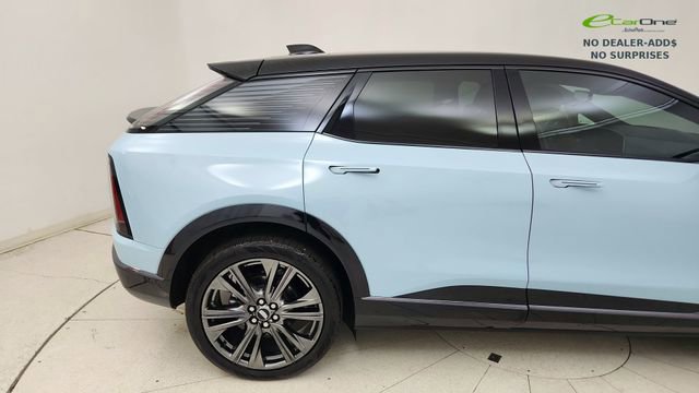 Used 2025 Cadillac Optiq Sport 2 image 7