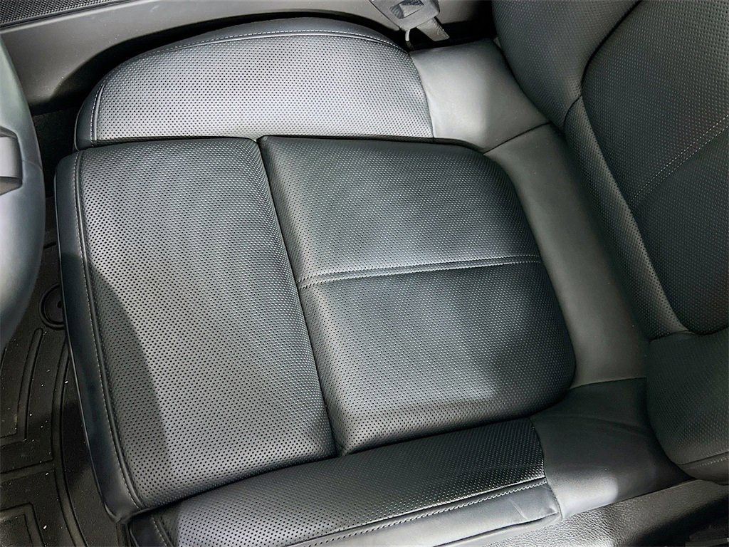 Certified 2023 Porsche Macan S image 22