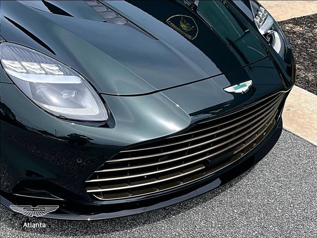 Used 2026 Aston Martin Vanquish Convertible RWD image 23
