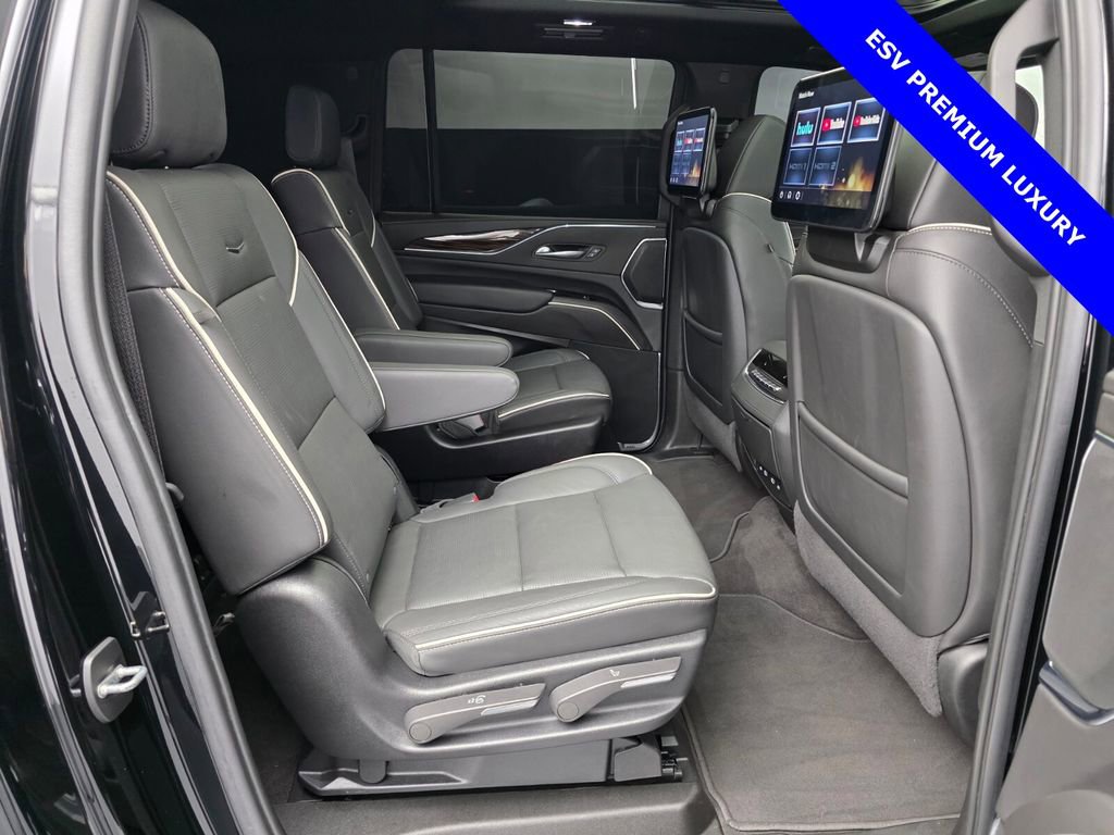 Used 2024 Cadillac Escalade ESV Premium Luxury image 31