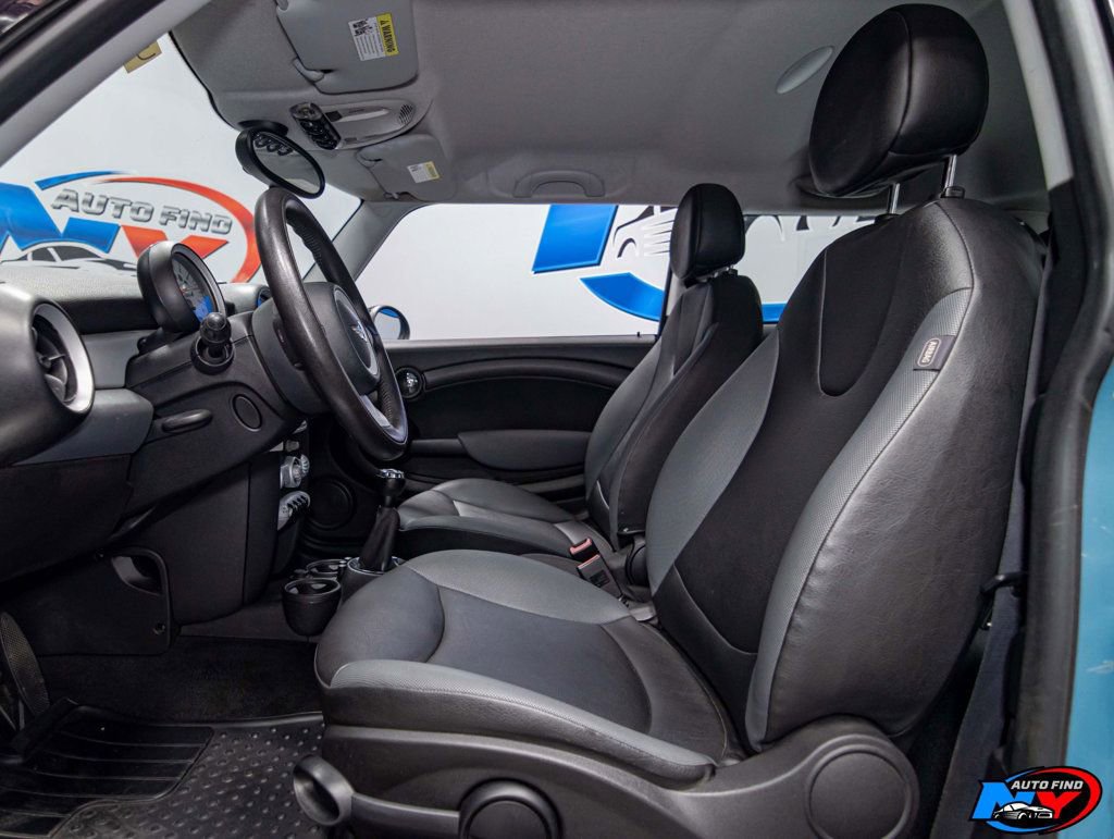 Used 2009 MINI Cooper Hardtop image 14