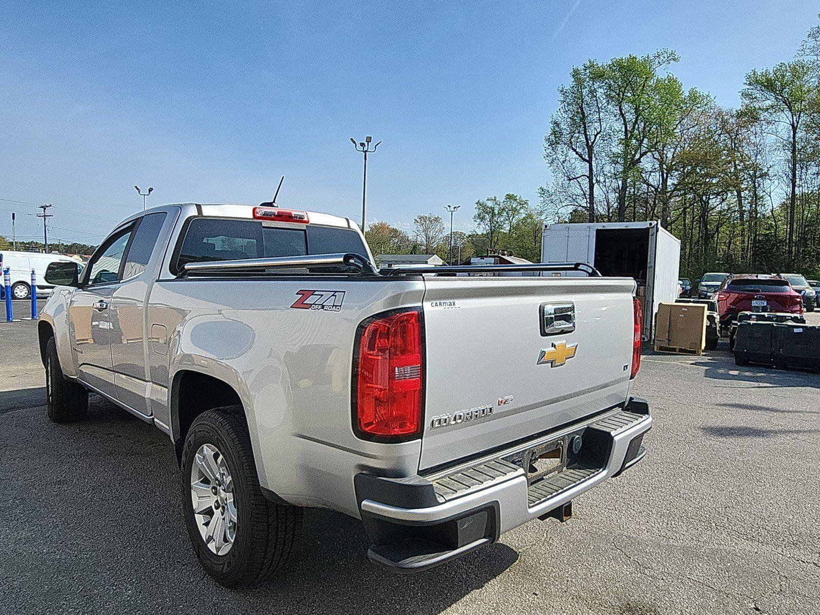 Used 2018 Chevrolet Colorado LT w/ LT Convenience Package image 3