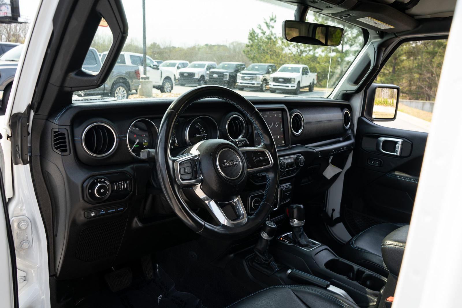 Used 2021 Jeep Wrangler Unlimited Rubicon 4xe w/ Dual Top Group image 13