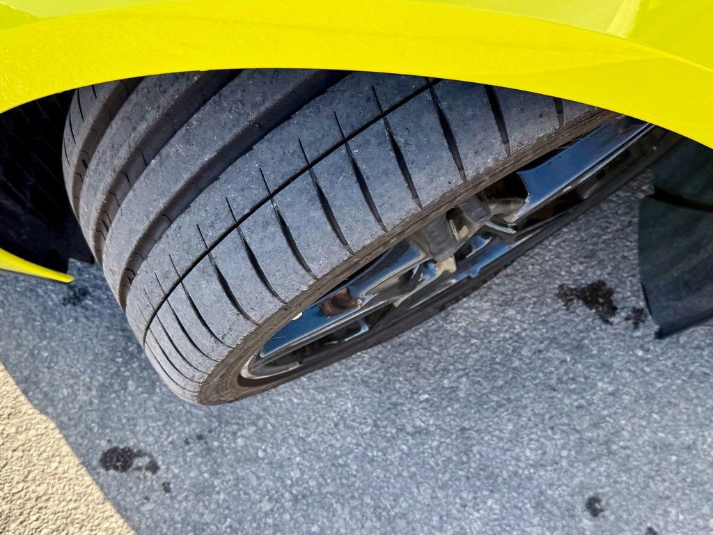 Used 2021 Chevrolet Corvette Stingray Premium Cpe w/ Z51 Performance Package image 29