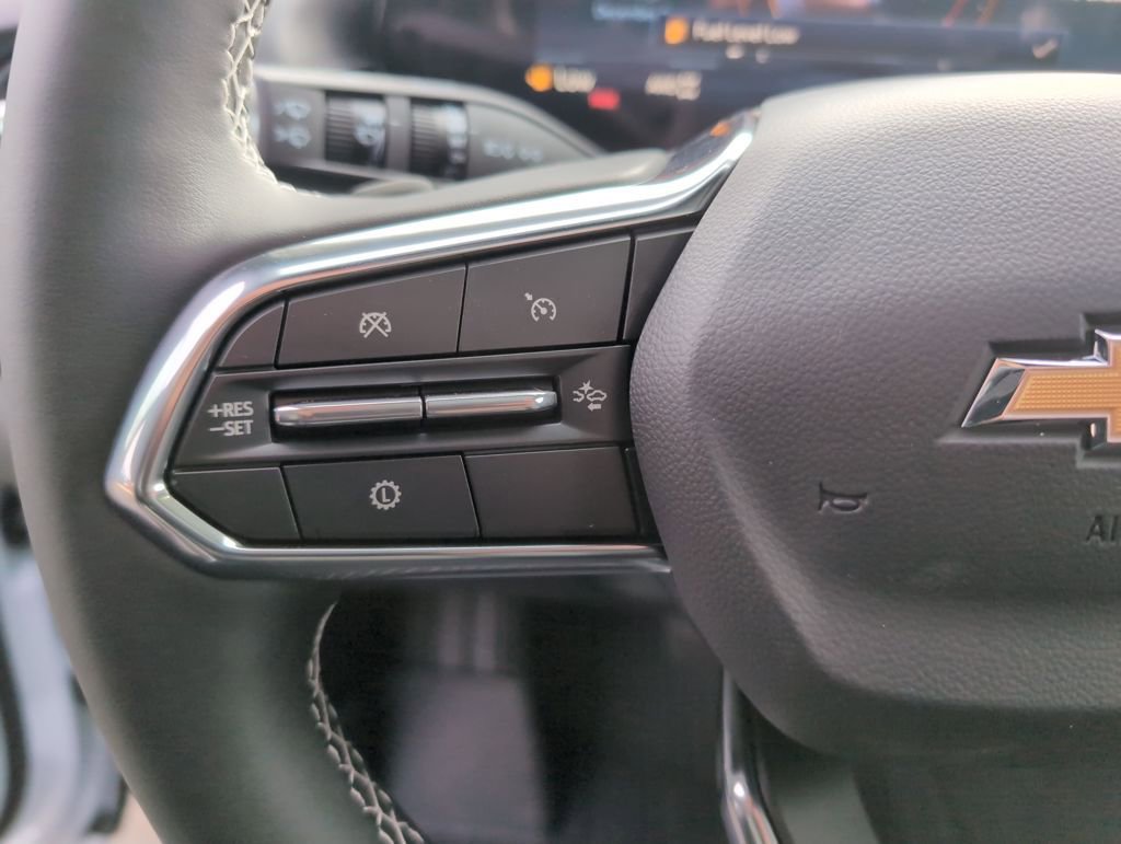 New 2026 Chevrolet Traverse LT w/ Sun and Wheel Package image 17