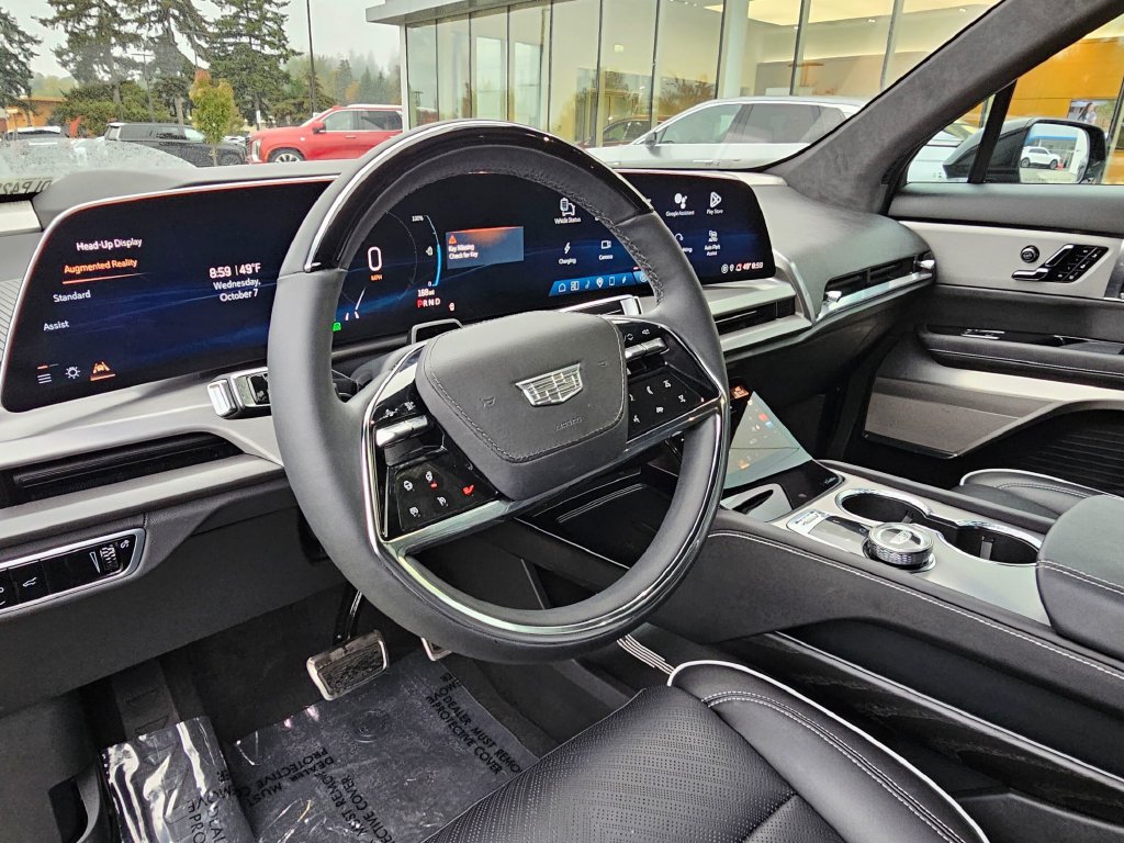 Certified 2026 Cadillac Vistiq Sport w/ LPO, Floor Liner Package AWD/4WD image 19