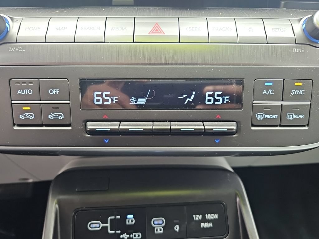Certified 2024 Hyundai Kona SEL w/ Convenience Package AWD/4WD image 19