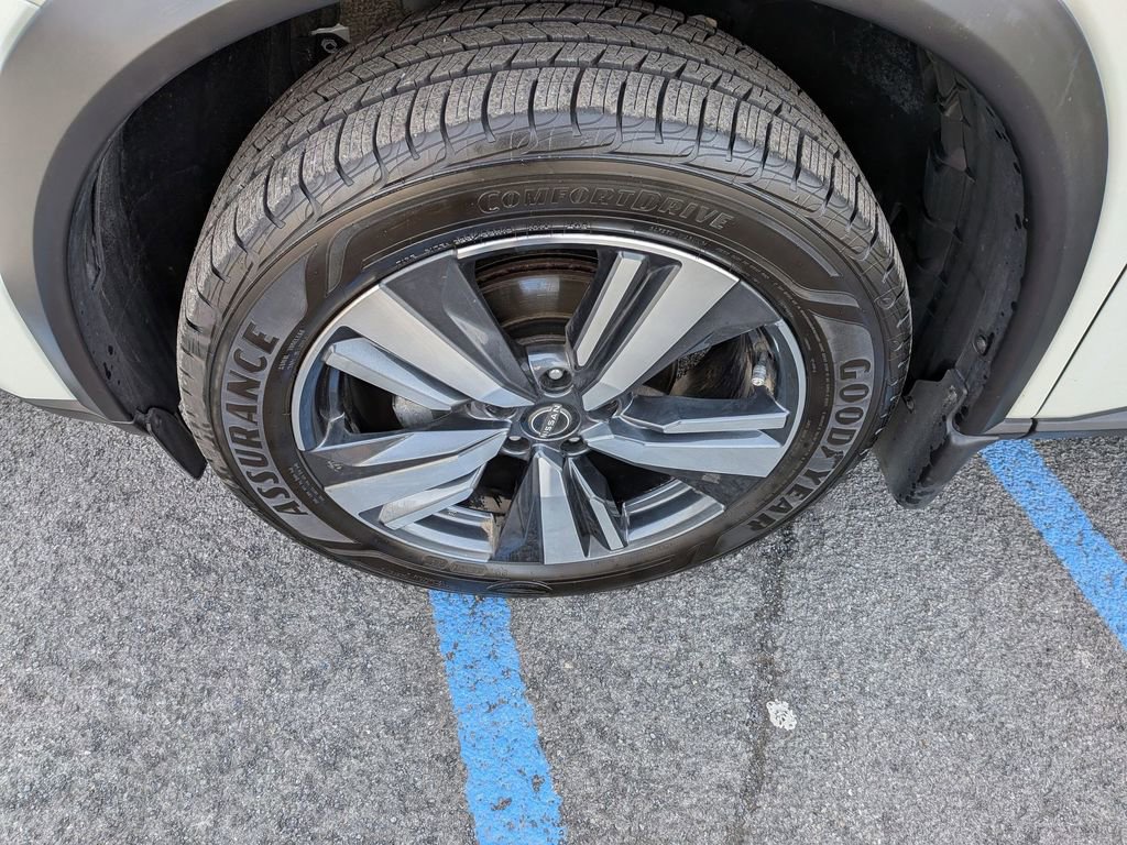 Used 2023 Nissan Rogue Platinum w/ Platinum Premium Package image 26