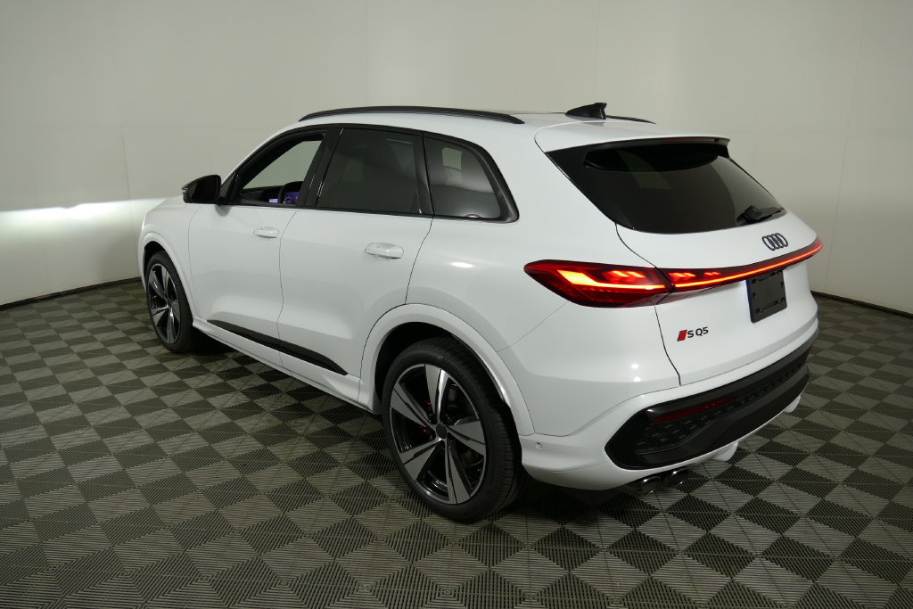 New 2026 Audi SQ5 Prestige AWD/4WD image 5