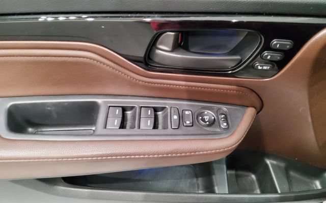 Used 2025 Honda Odyssey Touring image 28