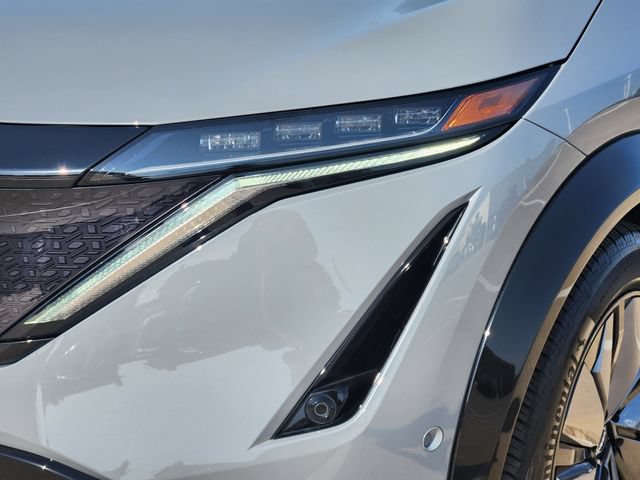 Used 2023 Nissan Ariya AWD/4WD image 16