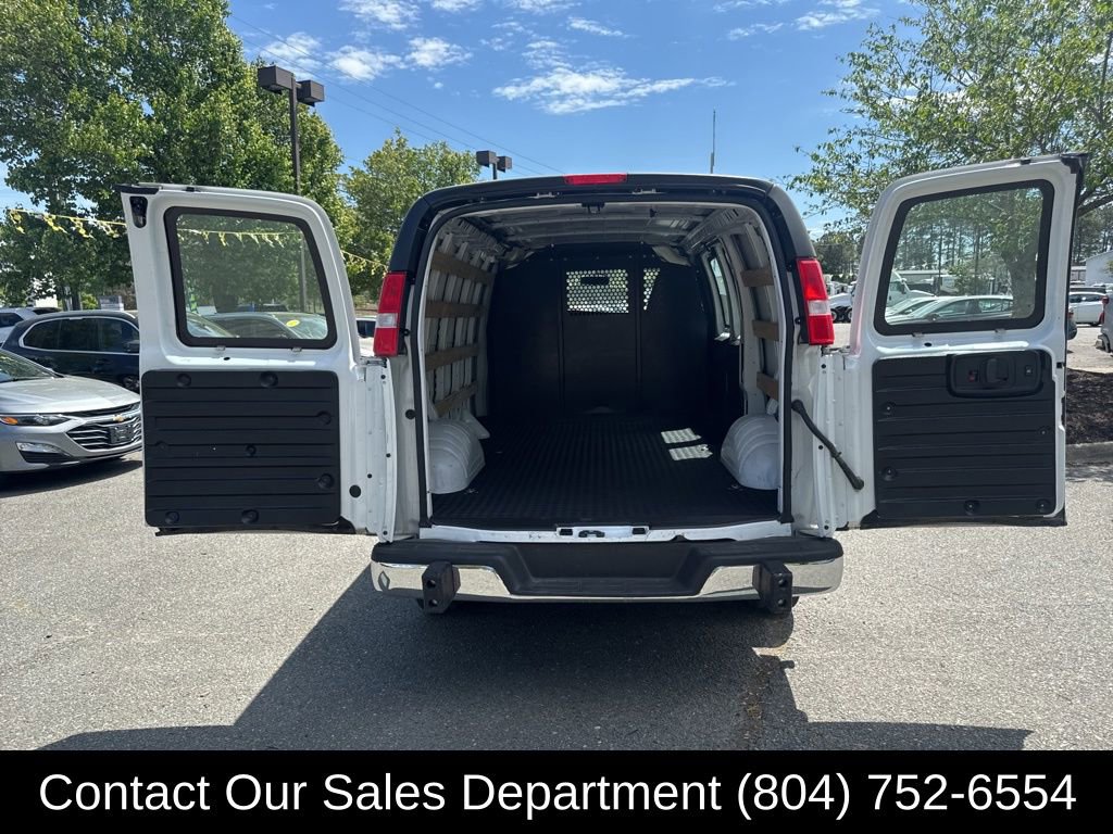 Used 2024 Chevrolet Express 2500 w/ Driver Convenience Package RWD image 11