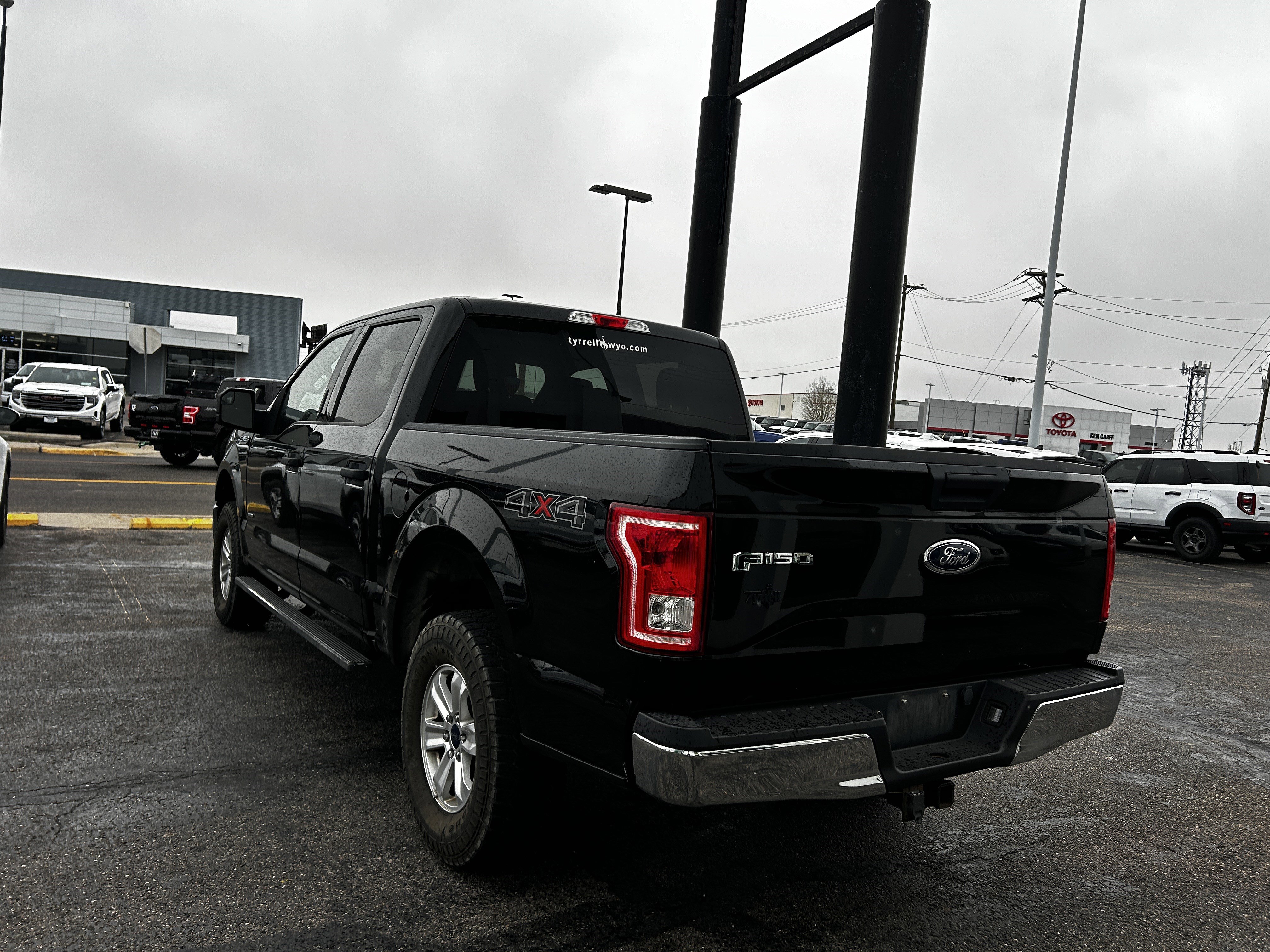 Used 2016 Ford F150 XLT image 3