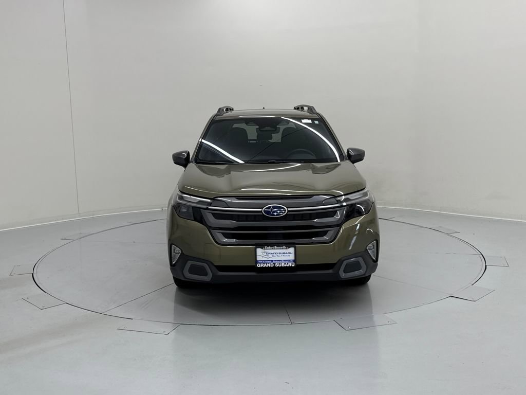 Used 2025 Subaru Forester Limited image 9