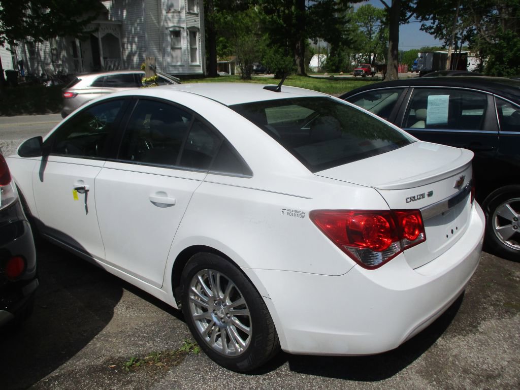Used 2013 Chevrolet Cruze Eco FWD image 4