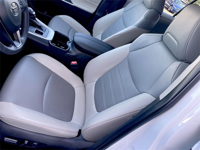 Used 2025 Toyota RAV4 XLE Premium image 11