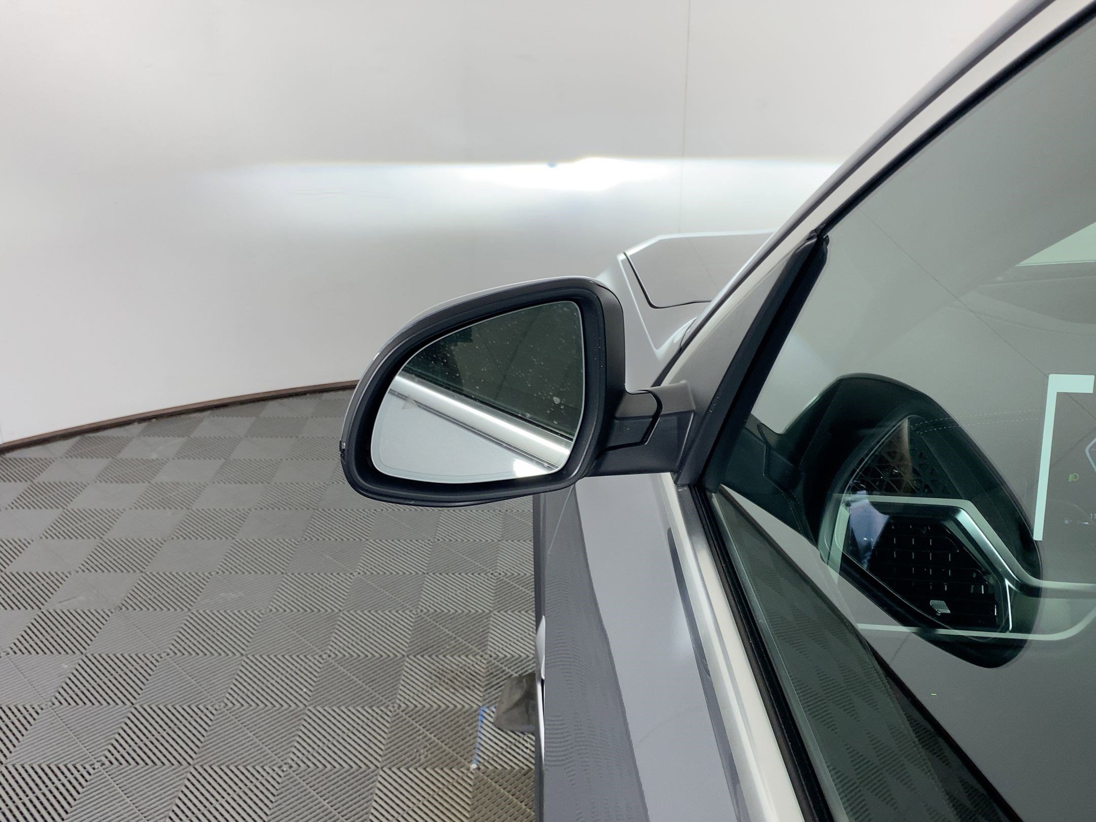 Used 2026 BMW X5 sDrive40i w/ Premium Package image 21