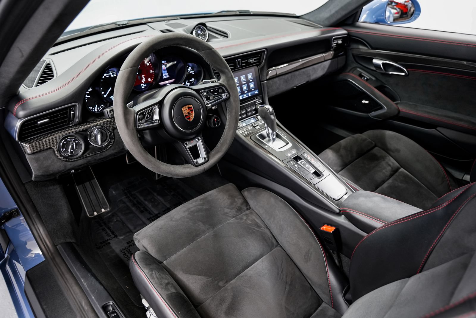 Used 2019 Porsche 911 Carrera 4 GTS AWD/4WD image 10