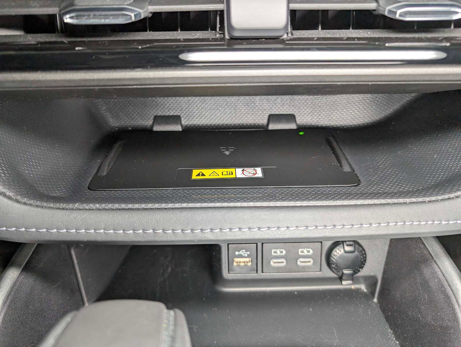 Used 2023 Toyota Highlander XLE image 35