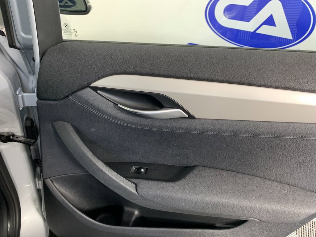 Used 2013 BMW X1 sDrive28i RWD image 35