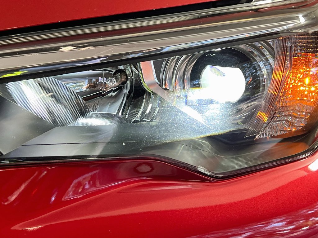 Used 2022 Toyota 4Runner Limited AWD/4WD image 9