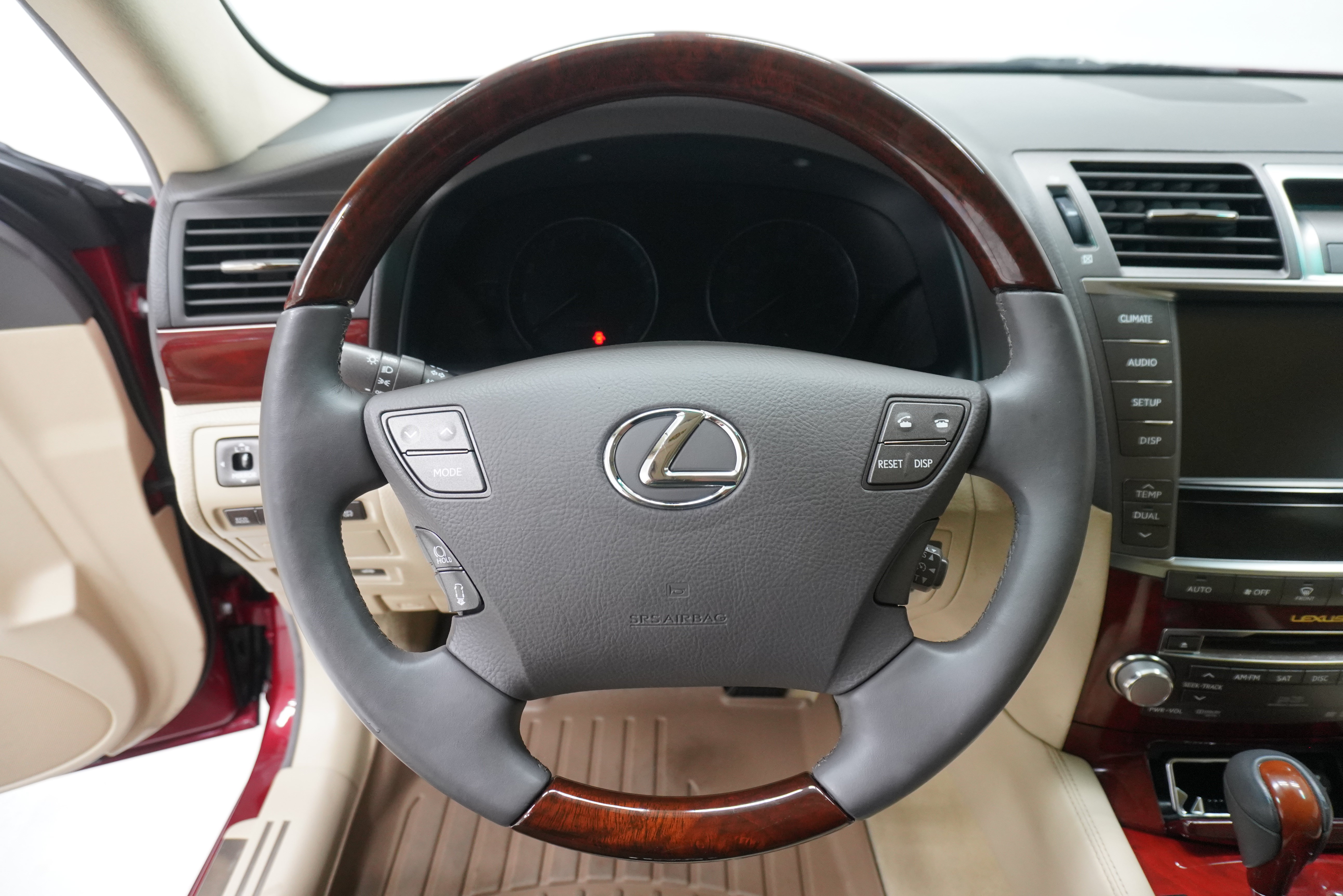 Used 2012 Lexus LS 460 w/ Luxury Value Edition RWD image 18