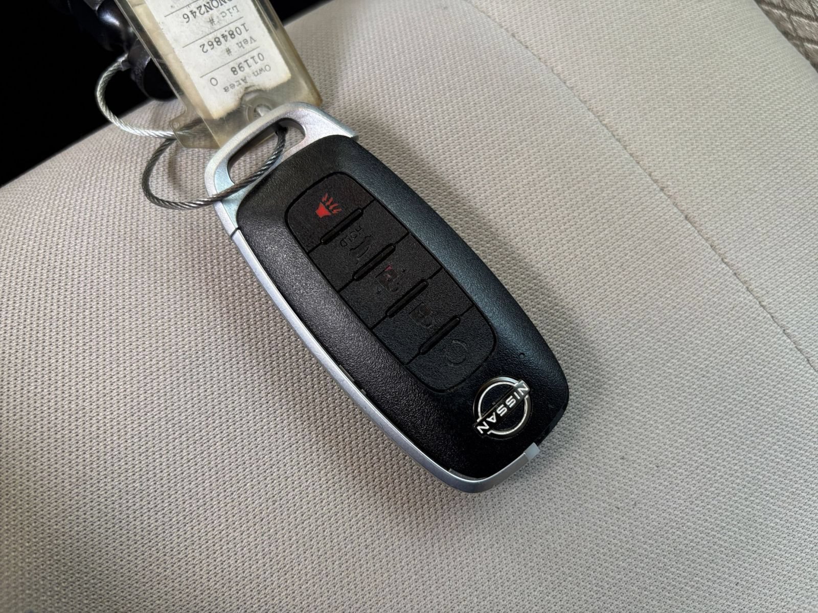 Used 2025 Nissan Rogue SV FWD image 27