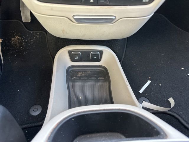 Used 2018 Chrysler Pacifica Touring-L Plus image 28