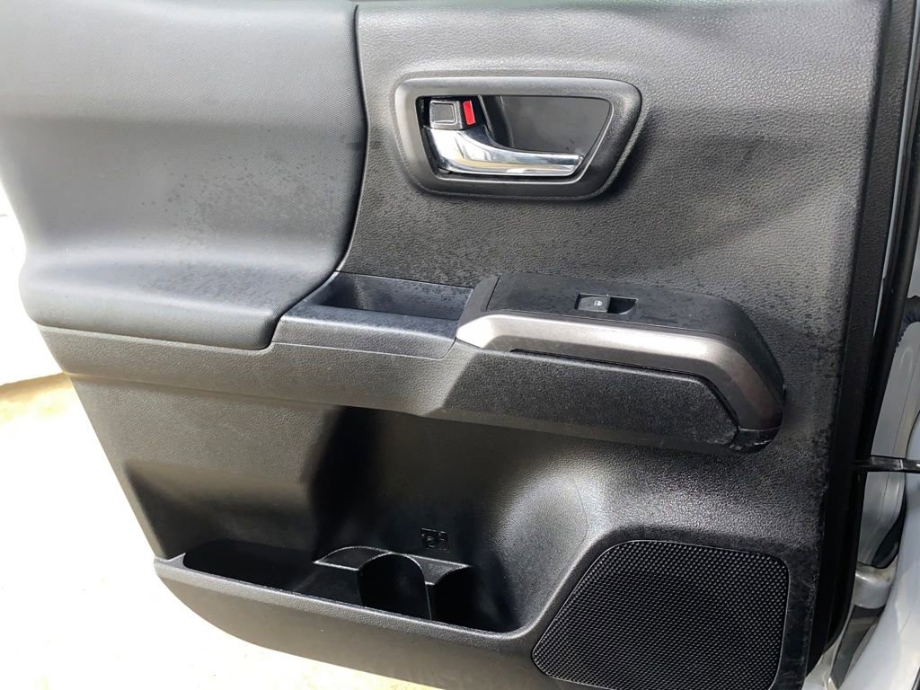 Used 2021 Toyota Tacoma TRD Off-Road w/ Technology Package image 29