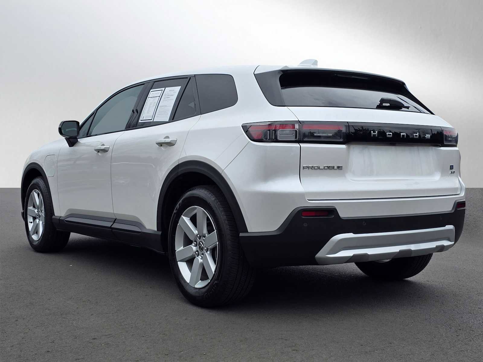 Used 2024 Honda Prologue EX image 5
