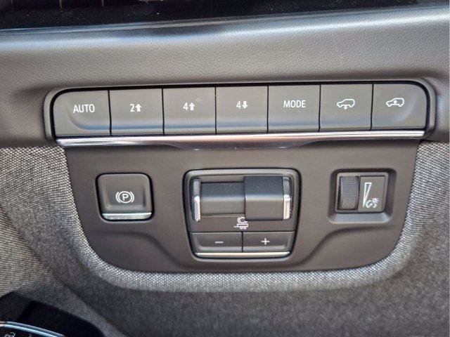 Certified 2025 Cadillac Escalade ESV Sport Platinum AWD/4WD image 32