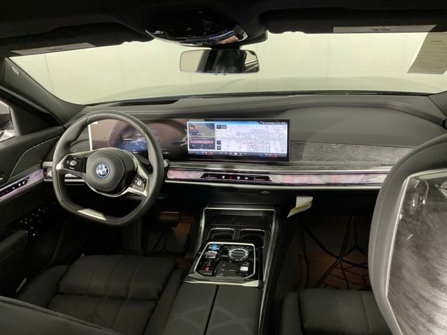 Used 2024 BMW i7 eDrive50 RWD image 32