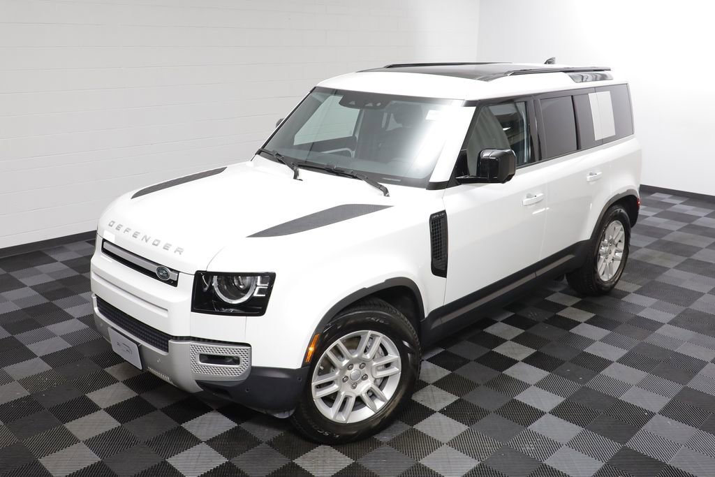 Used 2025 Land Rover Defender 110 S image 2
