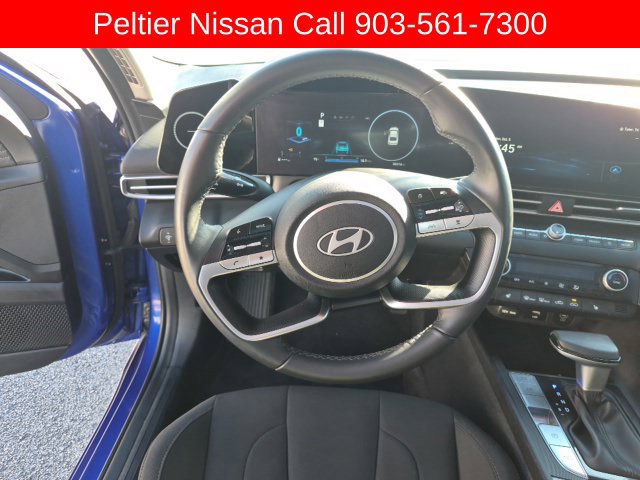 Used 2024 Hyundai Elantra SEL w/ Convenience Package FWD image 11