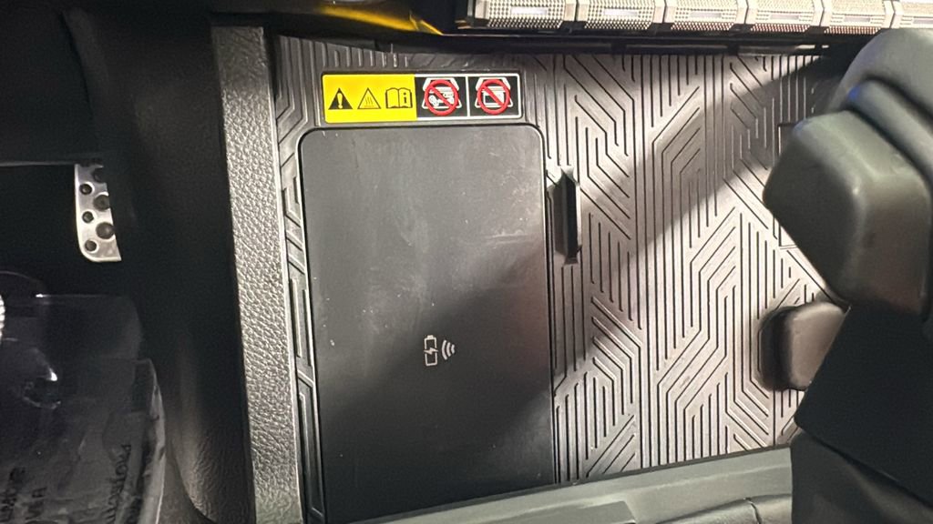 Used 2025 Toyota Tacoma TRD Sport image 27