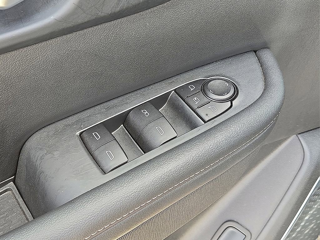 Used 2025 Buick Enclave Preferred image 21