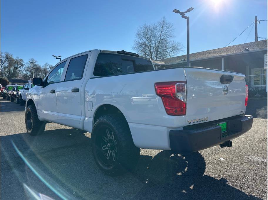 Used 2022 Nissan Titan S w/ S Utility Package image 5
