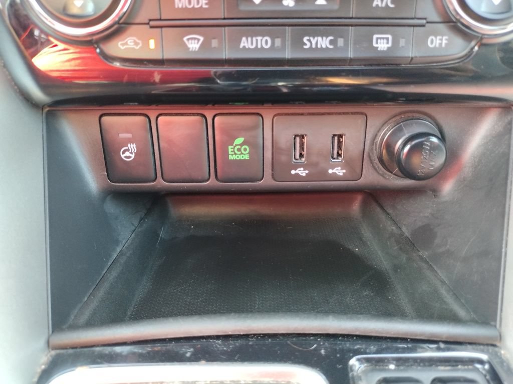Used 2020 Mitsubishi Eclipse Cross SEL AWD/4WD image 4