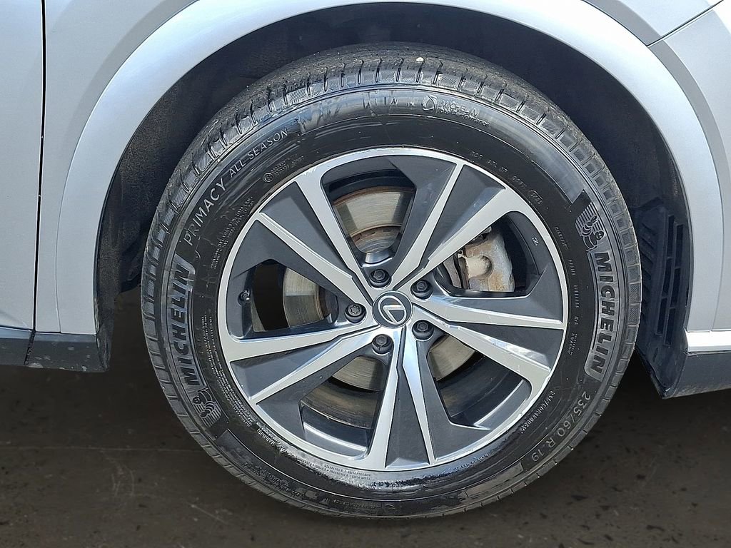 Used 2024 Lexus RX 350 Premium w/ Accessory Package (Z1) AWD/4WD image 9