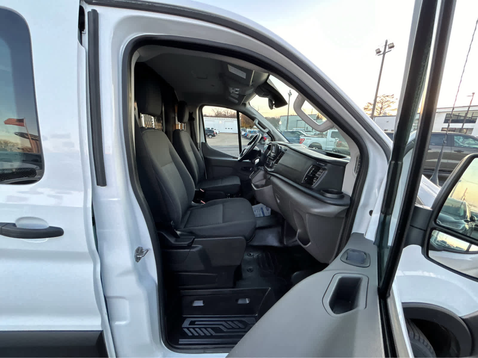 Used 2023 Ford Transit 250 Low Roof AWD w/ Exterior Upgrade Package image 11