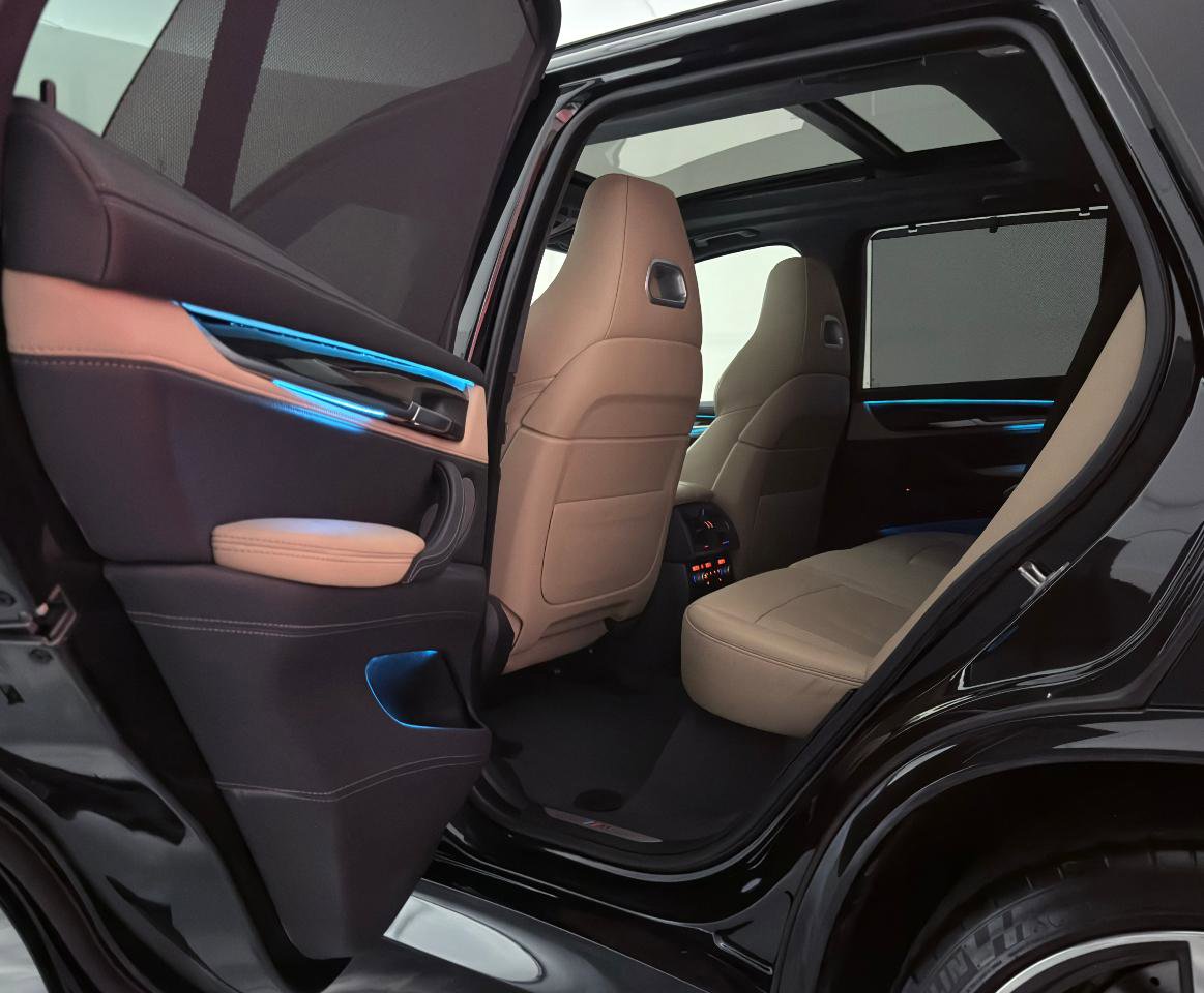 Used 2018 BMW X5 M image 24