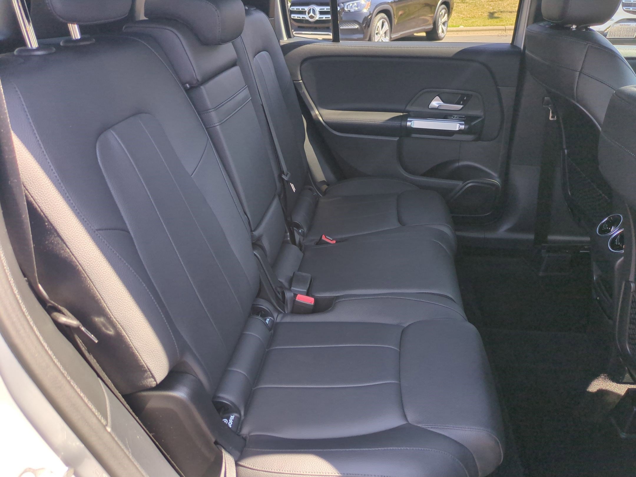 Used 2020 Mercedes-Benz GLB 250 4MATIC image 31