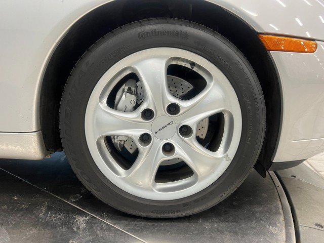 Used 2000 Porsche 911 Cabriolet image 32