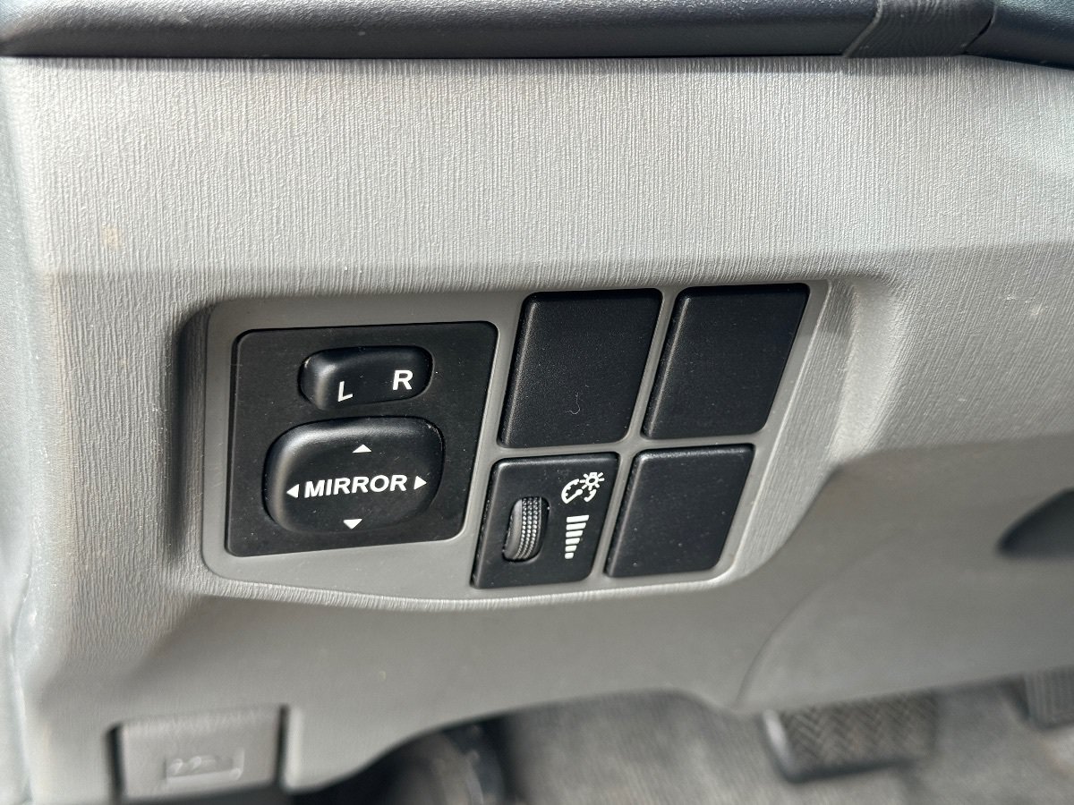 Used 2010 Toyota Prius FWD image 26