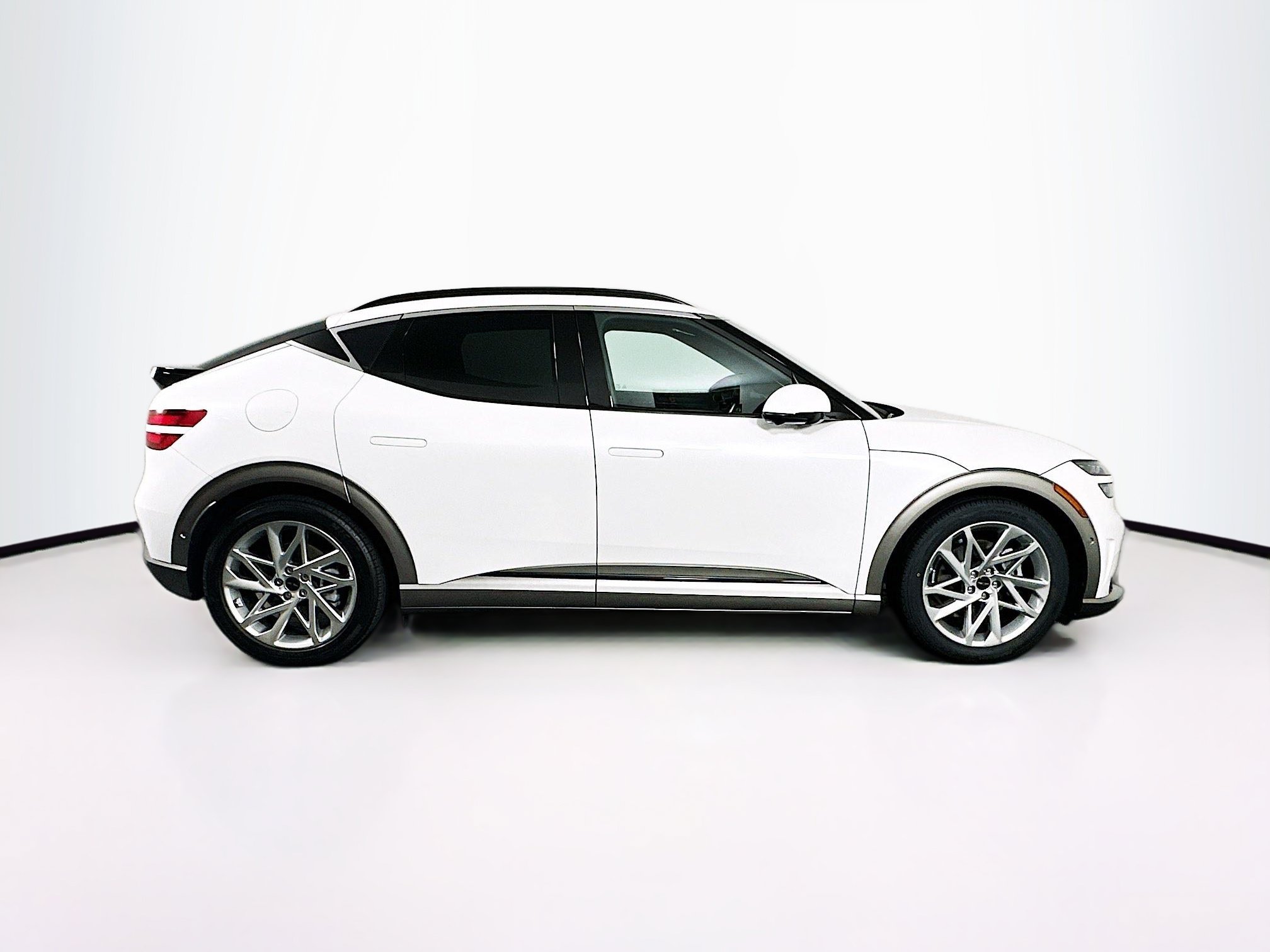 Used 2023 Genesis GV60 Advanced AWD/4WD image 10