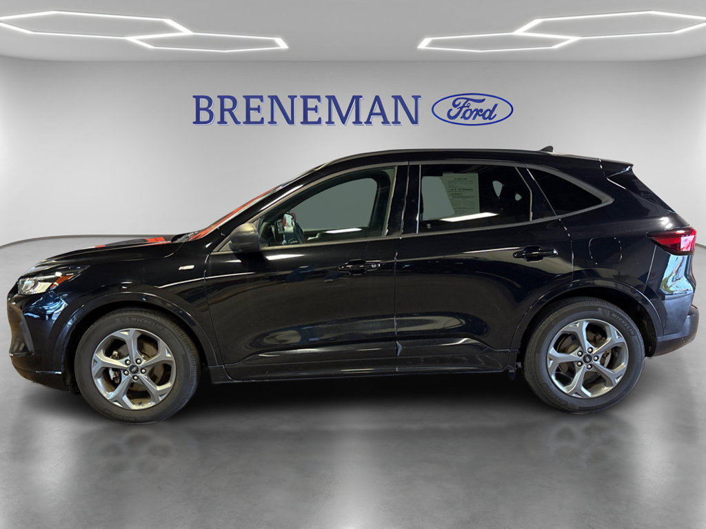 Used 2023 Ford Escape ST-Line w/ Tech Pack #1 FWD image 10