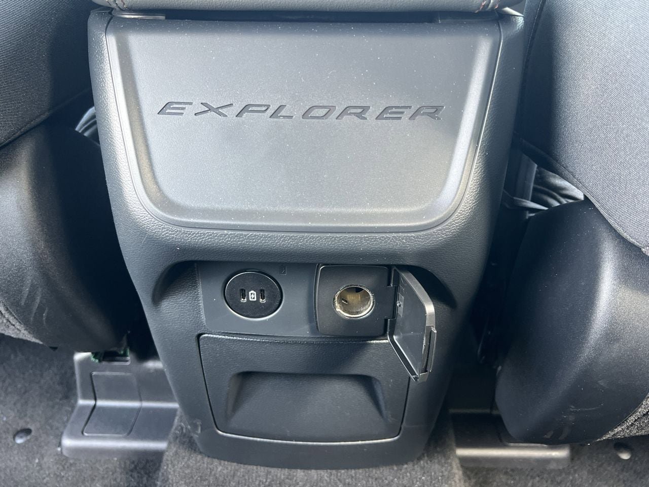 New 2026 Ford Explorer Active RWD image 20