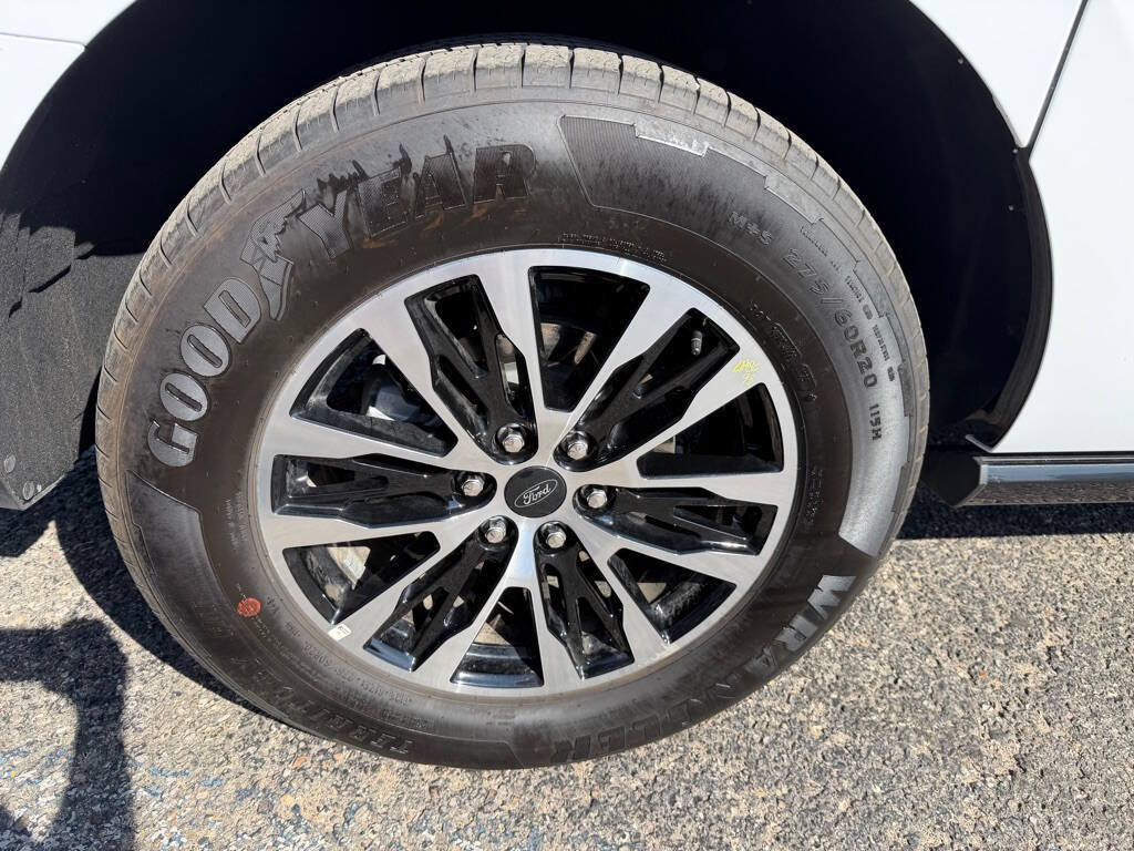 Used 2025 Ford Expedition Max Platinum AWD/4WD image 50